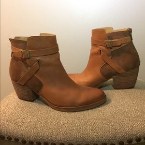 korks rohit strap bootie